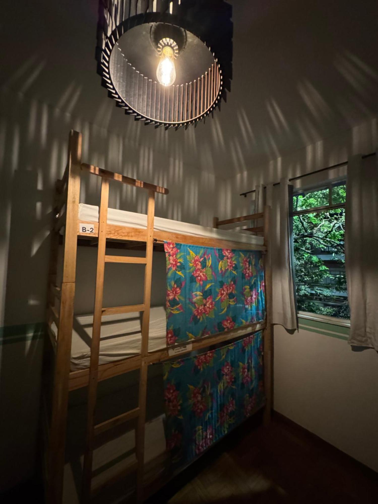 Savassi Hostel 贝洛哈里桑塔 外观 照片