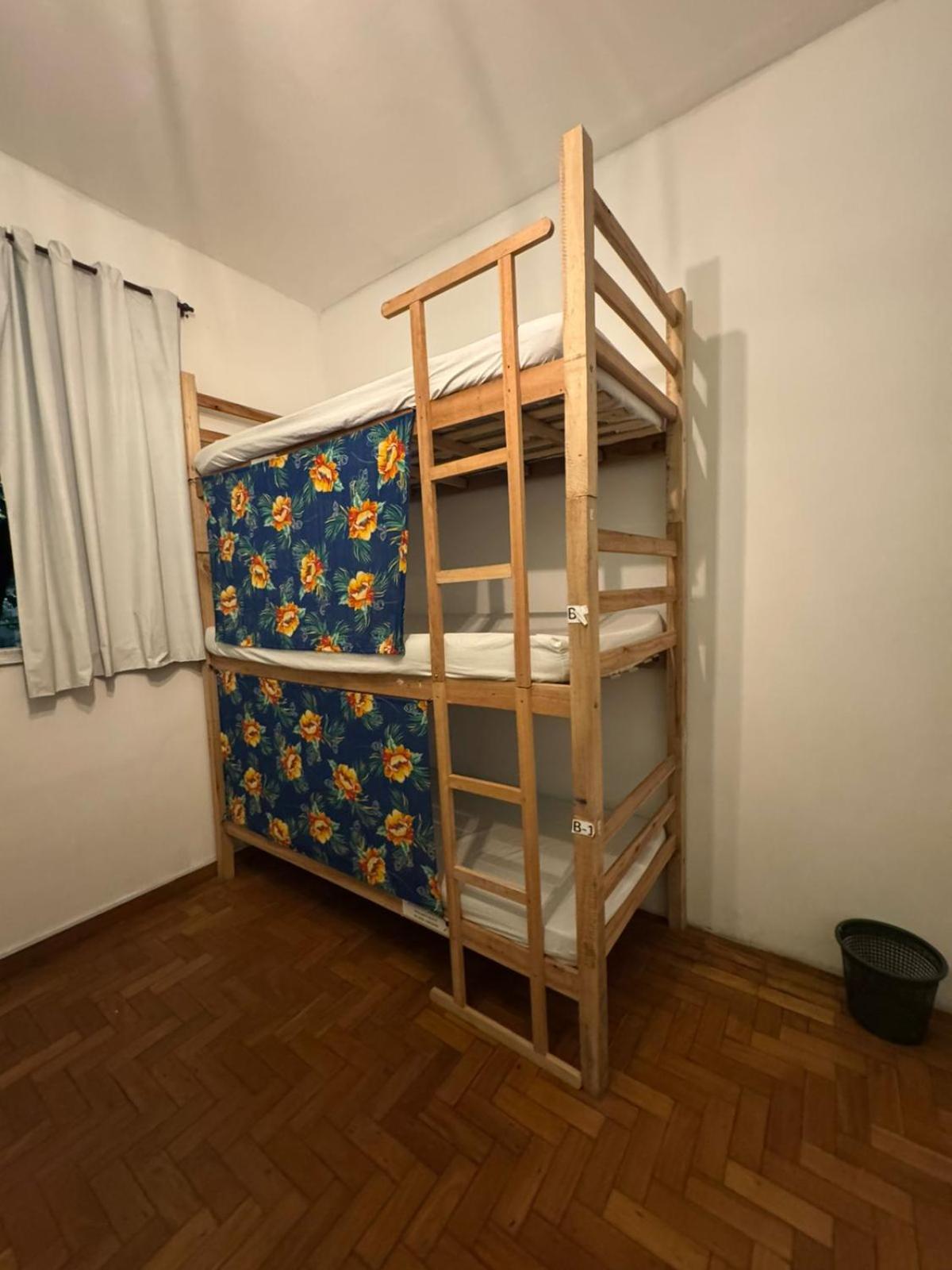 Savassi Hostel 贝洛哈里桑塔 外观 照片