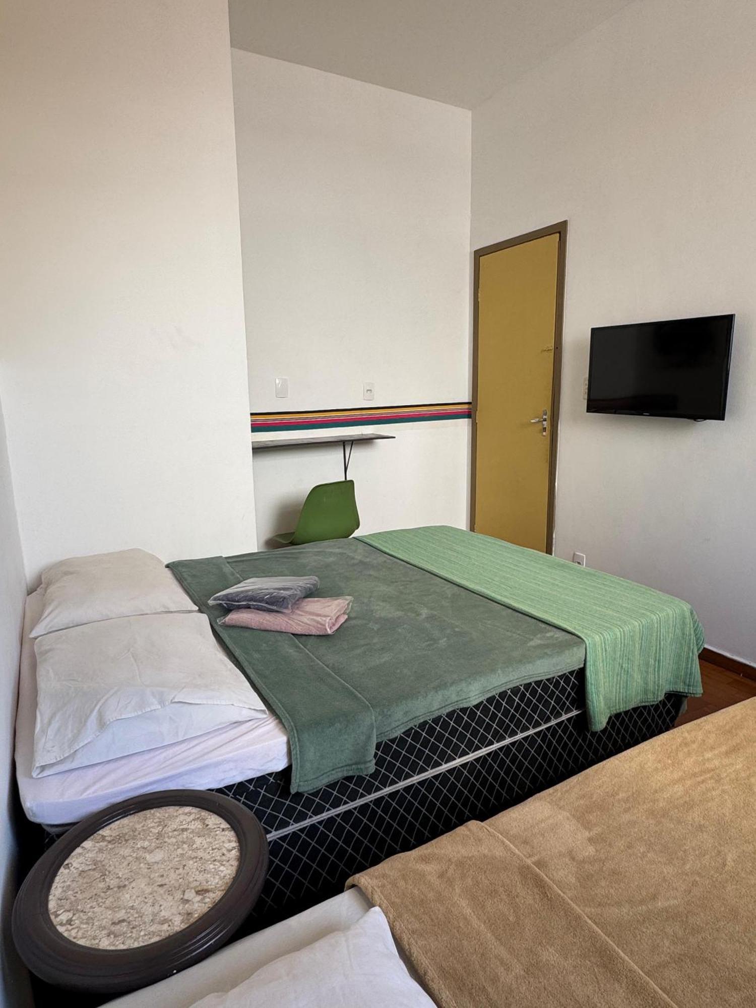 Savassi Hostel 贝洛哈里桑塔 外观 照片